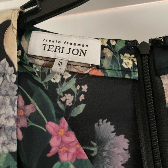 👗👗Teri Jon Floral Dress Size 10 Long Sleeve Black Multicolor - Picture 9 of 10